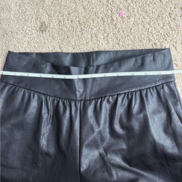 Commando Black Faux Leather Jogger Pants Relaxed Fit Stretch Taper Leg small - Picture 9 of 14